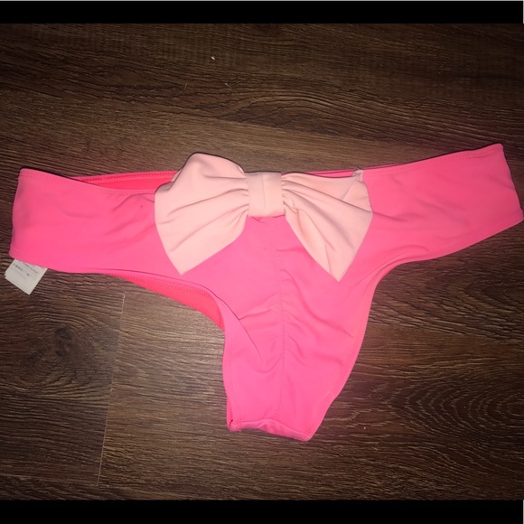 Bathing suit bottoms - Picture 2 of 2